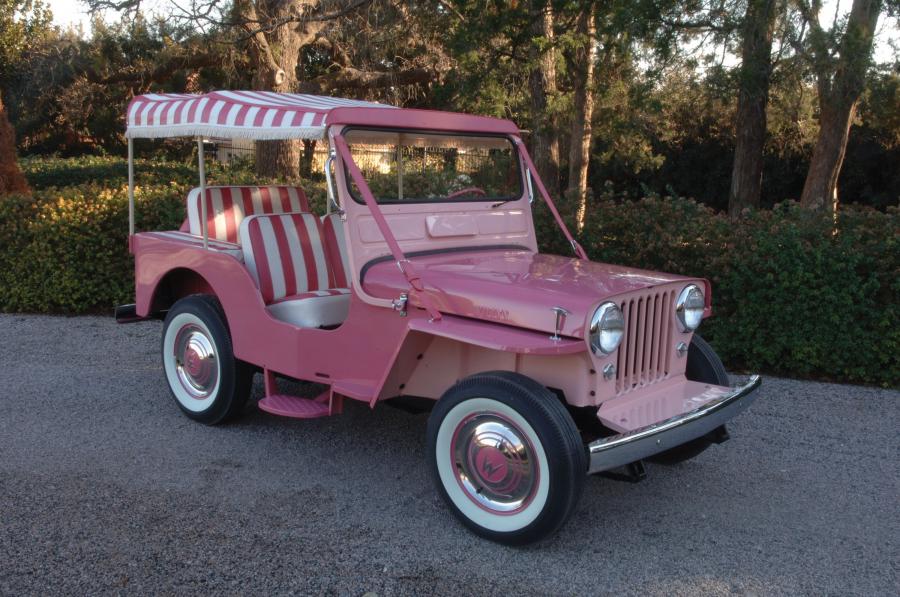  Willys Jeep Gala Surrey (DJ-3A) 1960 года  (фото 7 из 18)